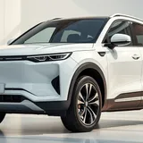 SUV elétrico moderno branco estacionado em ambiente urbano limpo, representando o segmento premium de elétricos